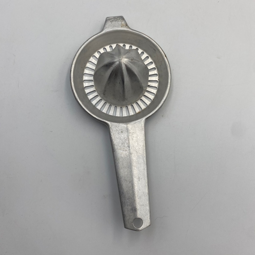 Vintage Foley Aluminum Hand Juicer Reamer Manual Citrus Straine